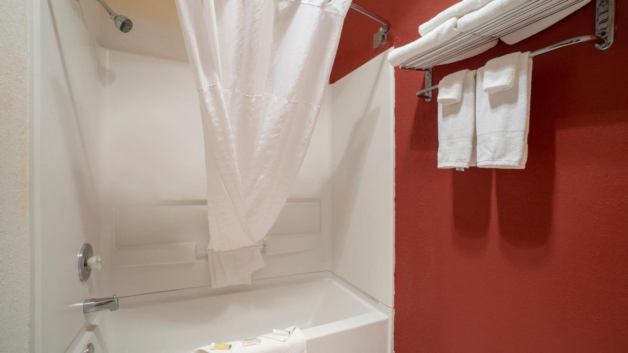 Days Inn & Suites By Wyndham Mt Pleasant Mount Pleasant Phòng bức ảnh